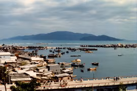Loạt ảnh quyến rũ mê hồn về phong cảnh Nha Trang năm 1988