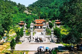 Bao nhiêu người thân Nguyễn Trãi thoát nạn trong thảm án Lệ Chi viên?