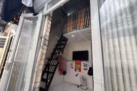 Cha dượng và con gái tử vong với nhiều vết thương tại quận 7