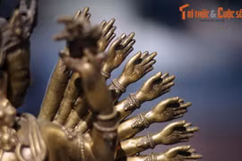 Chiêm ngưỡng tượng phật Tây Tạng 400 tuổi tuyệt mỹ ở Hà Nội