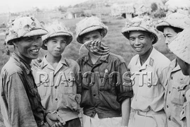 Miền Bắc Việt Nam thời chiến qua ống kính phóng viên Liên Xô (2)