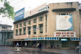 Loạt ảnh quý về thủ đô Hà Nội năm 1991