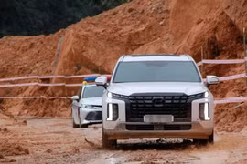 Thông xe đèo Khánh Lê, hình ảnh những phương tiên đầu tiên qua đèo 