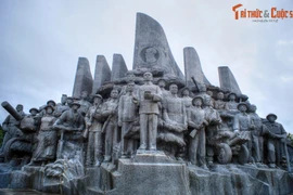 Ba tượng đài hào hùng nhất định phải ghé thăm ở Điện Biên Phủ