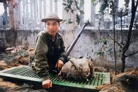 Ảnh cực hiếm về chiến sĩ giải phóng trong trận Mậu Thân 1968 ở Huế