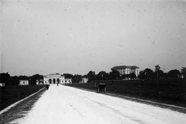 Bộ ảnh quý về công viên lâu đời nhất Thủ đô thủa sơ khai 