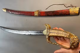 Cận cảnh thanh kiếm thời vua Minh Mạng vừa được đấu giá tại Pháp