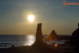 Khoảnh khắc bình minh kỳ diệu ở Bãi Đá Nhảy Quảng Bình