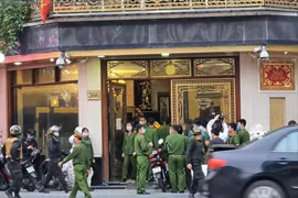 Vụ "quan" gây tai nạn và Đường "nhuệ": Thái Bình mất bao cán bộ?