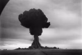Biết gì về quả bom nguyên tử đầu tiên?