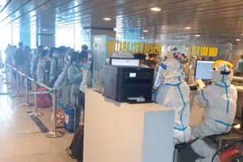 Bắt đầu nối lại hoạt động bay thương mại quốc tế