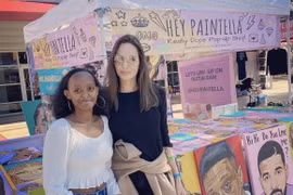 Angelina Jolie dưới ống kính thường, liệu còn xứng đáng là minh tinh hàng đầu? 