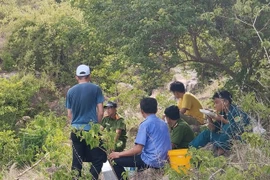 Kinh hãi phát hiện bộ xương người trong vườn cà phê