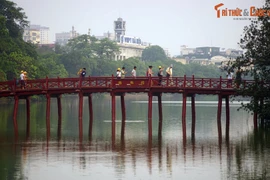 Hồ Hoàn Kiếm có tất cả bao nhiêu tên gọi?