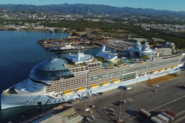 Bên trong siêu du thuyền lớn nhất thế giới có gì đặc biệt? 