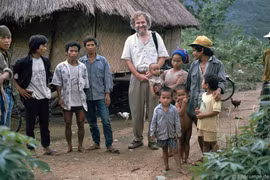 Nhìn lại đường Hồ Chí Minh 32 năm trước qua loạt ảnh của du khách Đức