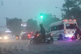 Bắc Bộ và Trung Bộ giảm mưa, Nam Bộ mưa dông, đề phòng ngập úng