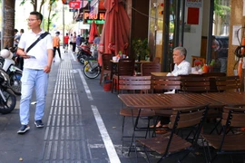 Vì sao một năm cho thuê vỉa hè TPHCM chỉ thu được 7 tỉ?