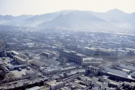 Ảnh phải xem về thủ phủ Tây Tạng năm 1991 (1)