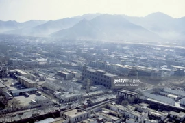 Ảnh phải xem về thủ phủ Tây Tạng năm 1991 (1)