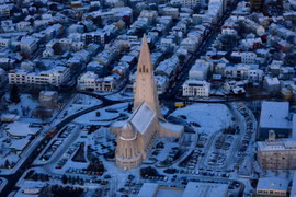 Khám phá từng ngóc ngách nhà thờ đặc biệt nhất thế giới ở Iceland 