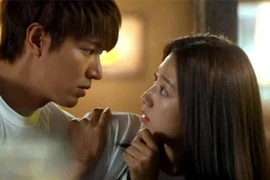 Chia tay bạn gái, cô ấy đưa sổ tiết kiệm 5 tỷ khiến tôi choáng