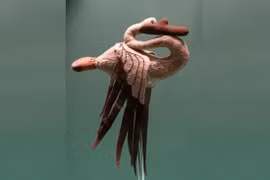 Bí ẩn con thiên nga nhồi len 2.300 năm tuổi ở Siberia