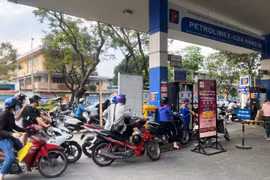 Giá xăng trong nước hôm nay có thể giảm nhẹ 400 đồng/lít