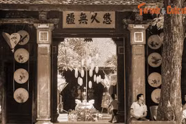 Phố đổi tiền nức tiếng Hà Nội xưa bây giờ ra sao?