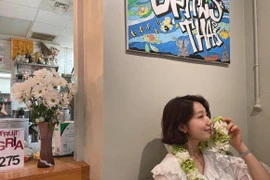 Park Shin Hye đón sinh nhật đầu tiên sau ngày lên xe hoa