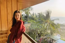 Định cư ở Canada, Á hậu Việt tận hưởng hạnh phúc hiếm người có