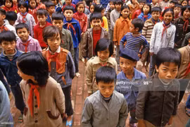 'Một thời để nhớ' với bộ ảnh trẻ em Hà Nội năm 1987 