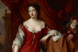 Nữ hoàng đầu tiên của nước Anh đã lên ngôi thế nào?