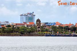 Vì sao Đồng Hới được gọi là thành phố Hoa Hồng?