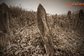 Cận cảnh khu mộ bị đồn là nơi chôn 50 trinh nữ ở Hòa Bình