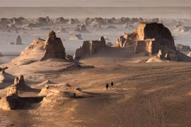 Dữ liệu vệ tinh tiết lộ 2 'hỏa ngục' ngay trên bề mặt Trái Đất 