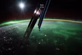 Mặt Trời đạt đỉnh cuồng nộ: 4 điều địa cầu đối diện