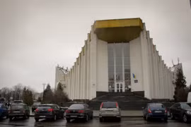 Những tòa nhà thời Xô-viết có kiến trúc độc lạ ở Kiev thu hút mọi ánh nhìn