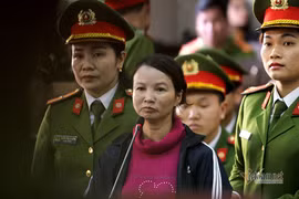 Điện Biên lại nóng vụ nữ sinh giao gà