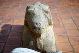 Giai thoại kỳ lạ về con cừu đá 2.000 tuổi ở Bắc Ninh