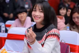 Ảnh ngoài đời "cực phẩm", đốn tim triệu fans của tuyển nữ Việt Nam