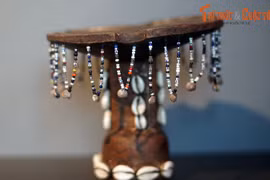 Ngắm bộ sưu tập gối đầu “kỳ diệu” của thổ dân châu Phi ở Hà Nội