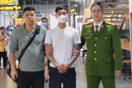 Nghi phạm truy nã nguy hiểm núp bóng nhân viên giao hàng