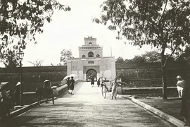 Loạt ảnh quý giá về Cố đô Huế những năm 1919-1926