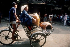 Ảnh “kỳ lạ” về giao thông ở TP. HCM năm 1991