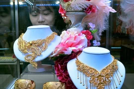 Giá vàng hôm nay 26/1, hoảng loạn lan rộng, vàng tăng chưa dừng