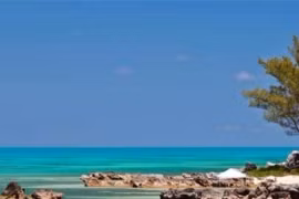 Biển trong nhất TG, độ trong suốt 72m ít tàu dám đi qua, vì sao?