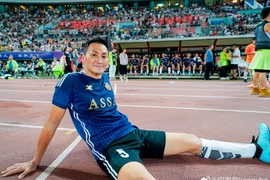 'Triển Chiêu' Hà Gia Kính lừa dối fan hâm mộ? 