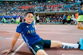 'Triển Chiêu' Hà Gia Kính lừa dối fan hâm mộ? 