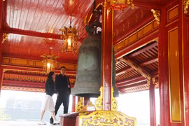 Chiêm ngưỡng 4 cổ vật triều Nguyễn vừa trở thành Bảo vật quốc gia